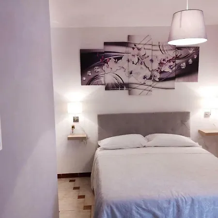 Rosa بيت ضيافة أغروبولي